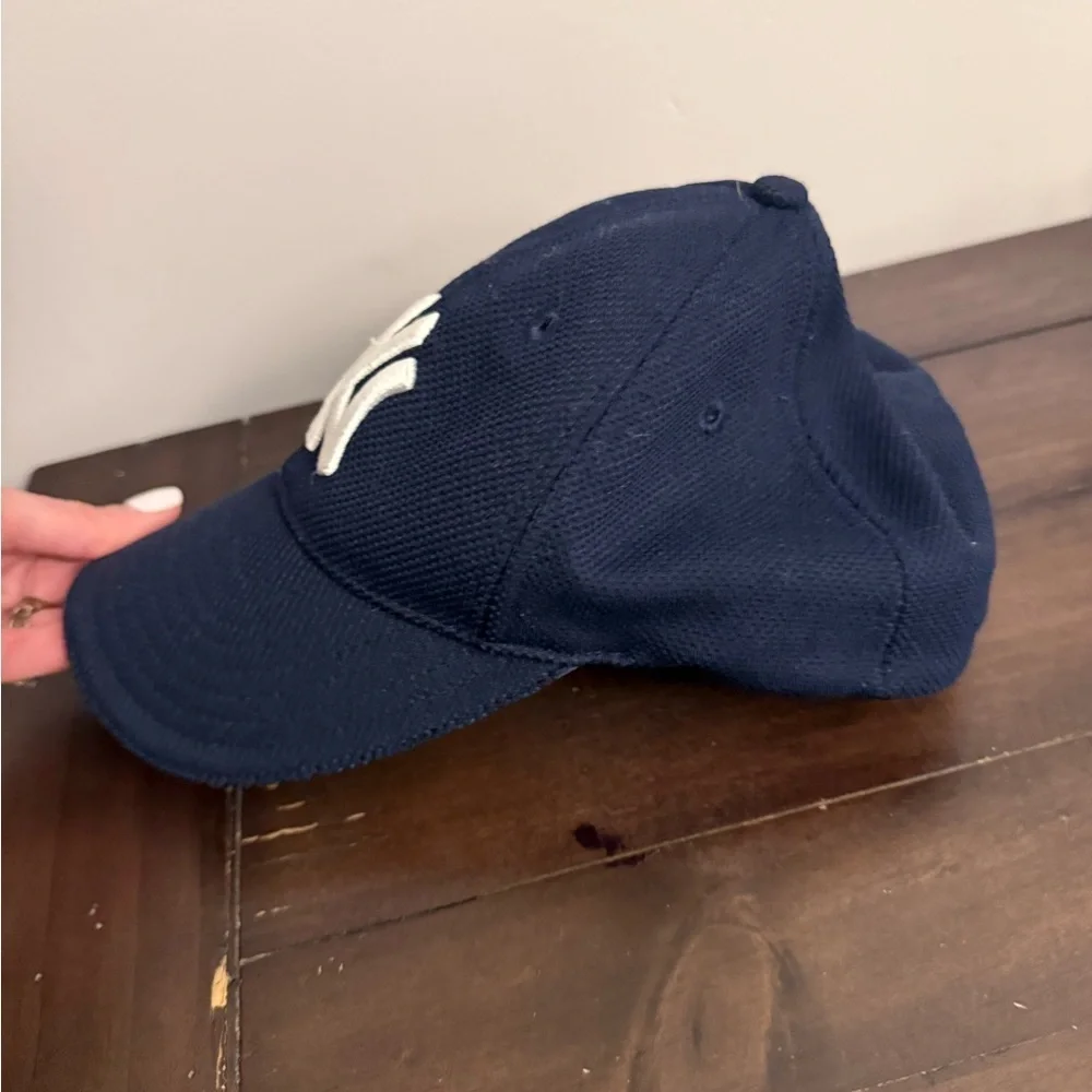 New Era Yankees 39THIRTY Stretch-Fit Hat (M/L)
